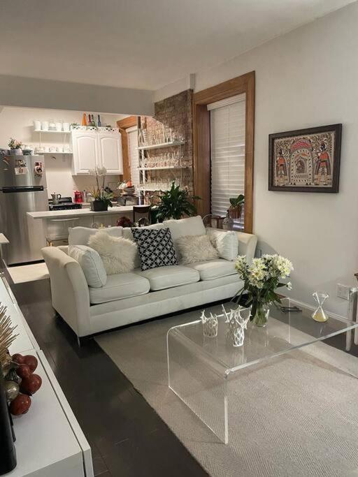 Stylish & Lovely 2 Bedroom Midtown Appartement
