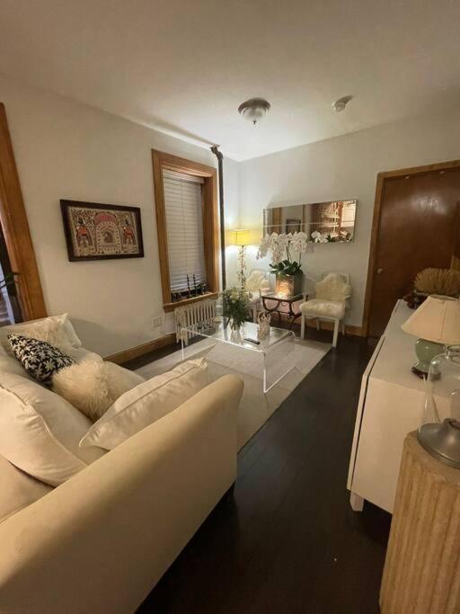 Appartement Stylish & Lovely 2 Bedroom Midtown
